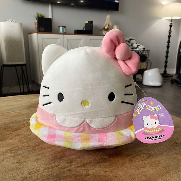 NEW Easter Squishmallows Hello Kitty - Picture 1 of 6